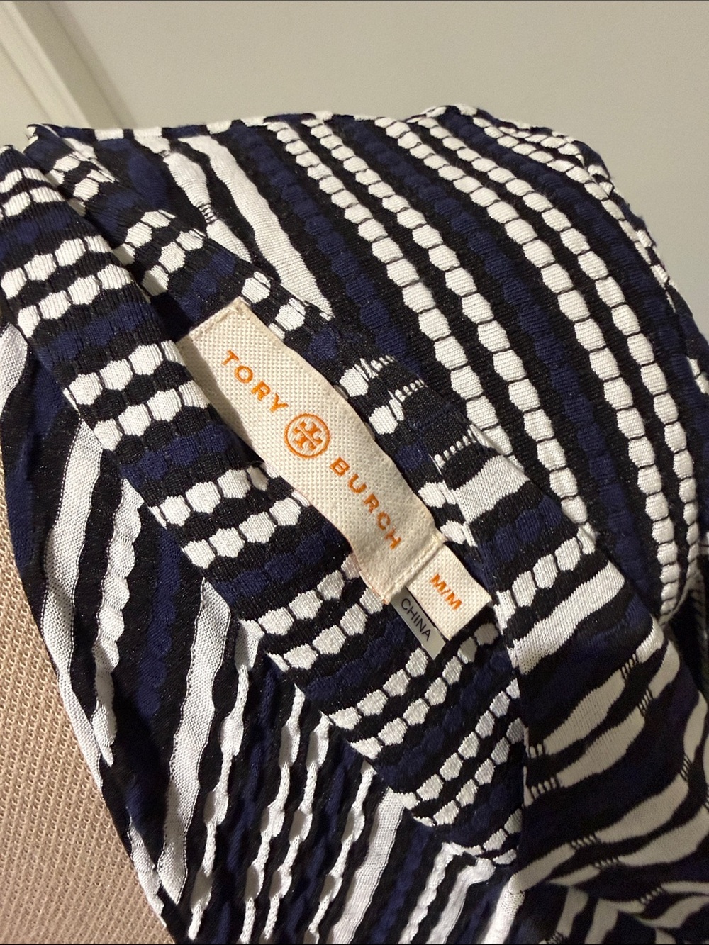 Tory Burch Oxford Navy Stripe Long Sleeve Jacquard Wrap Stretch knit Dress M - Picture 7 of 8